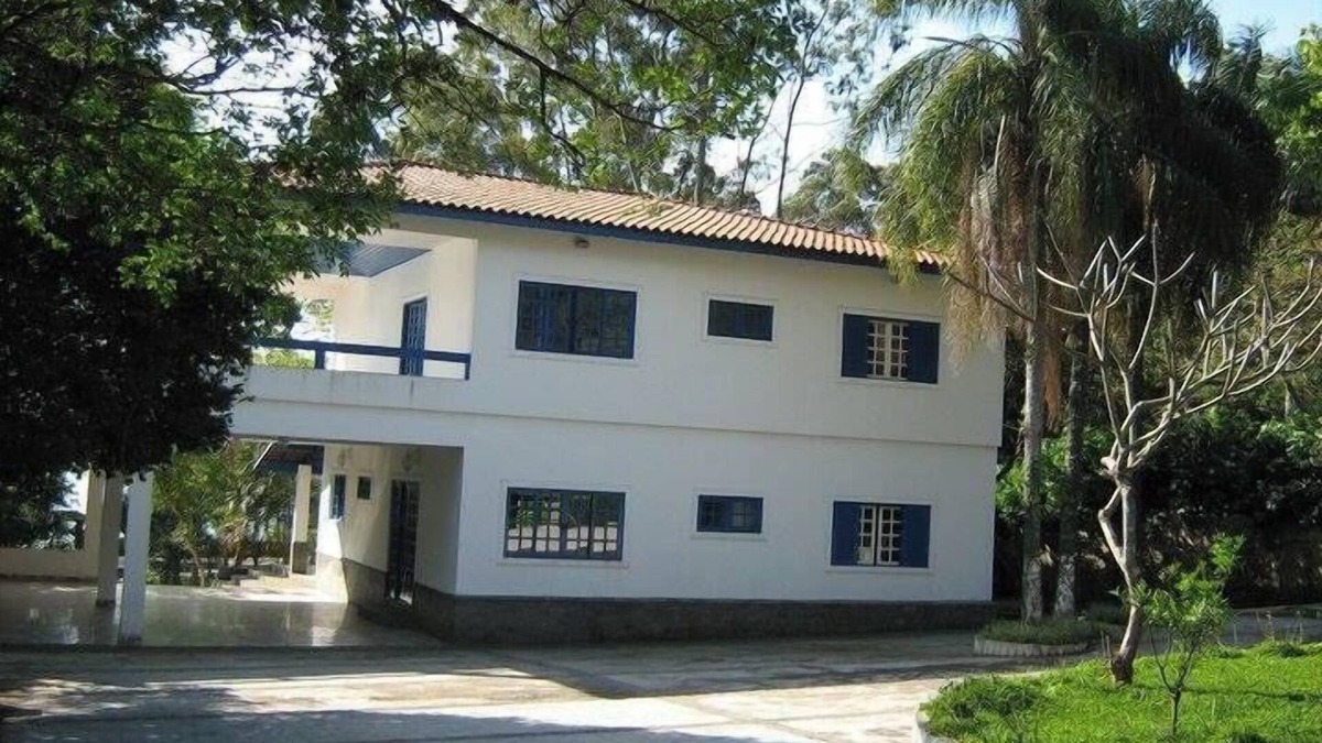 Sao Paulo House | Site - 5 Suites pool and barbecue. Next to the interlagos SP race track