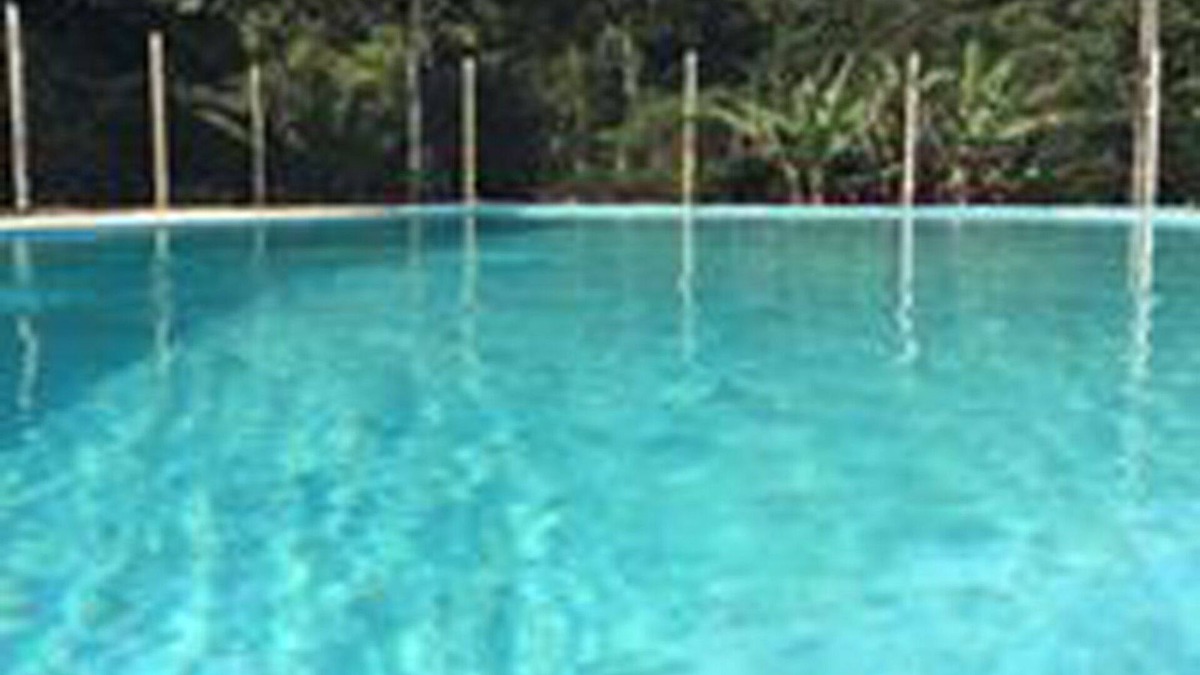 Vale dos Orixas House | Site in Juquitiba, table games, pool, party room, soccer field.