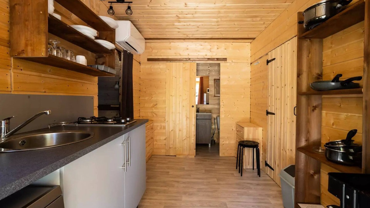 Sisteron House | Sites and Landscapes Les Prés Hauts * - Unusual Premium Valbelle Cabin 4 people