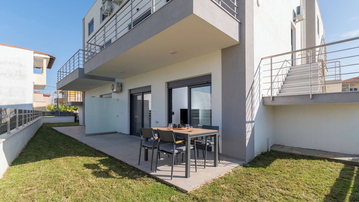 Nikita Apartment | SithoniaRS Ground Floor Gem in Nikiti
