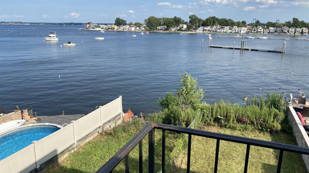 Throgs Neck House | Sittin' on the Dock of the Bay