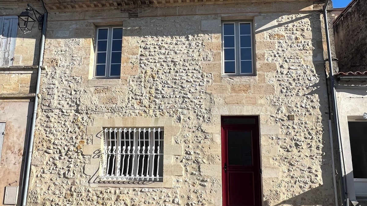 Saint-Estephe House | Située au Coeur des Vignobles du Médoc, Près de Bordeaux et des Plages Océanes