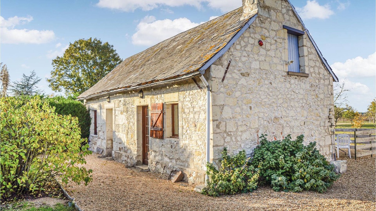 Saint-Philbert-du-Peuple House | Situated in the heart of the Loire Valley, this charming vacation home is the perfect base for explo