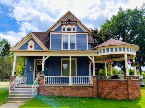 Vassar House | Sivak's Vacation Rental