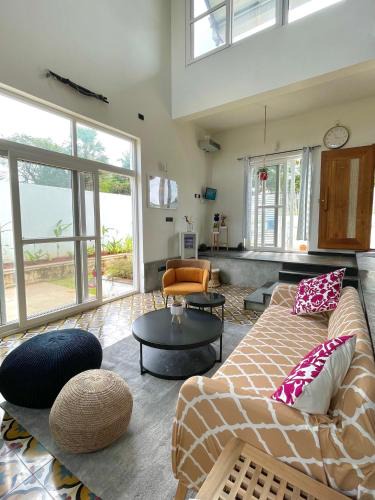 Mannargudi House | Six Boutique Collection
