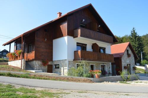 Mukinje Bed & Breakfast | Sixteen Lakes Guest House