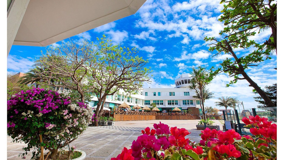 Sizihwan Resort | Sizihwan Sunset Beach Resort