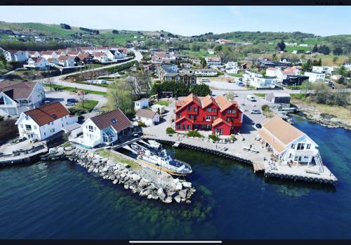 Osthusvik House | Sjøberg Hotell og Ferie Leiligheter