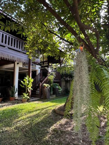 Don Kaeo House | SJ house Unique wood Thai style