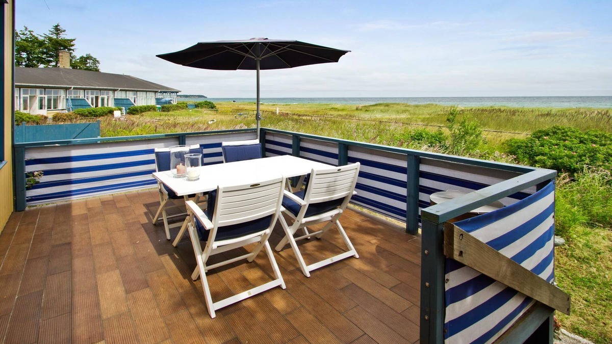 Nyborg Condo | Skærven Beachfront Apartment D