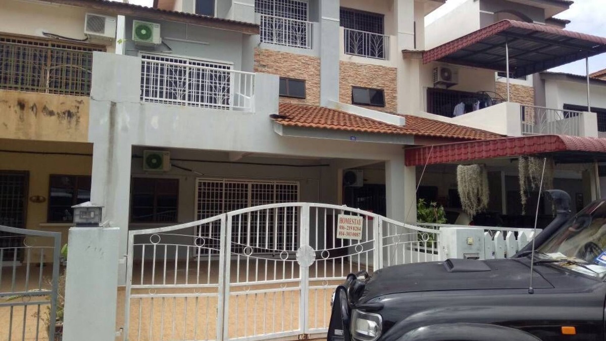 Lumut House | SK Homestay 2