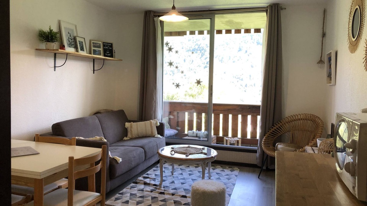 Porte-Puymorens Apartment | Ski apartment near slopes, beautiful mountain view
