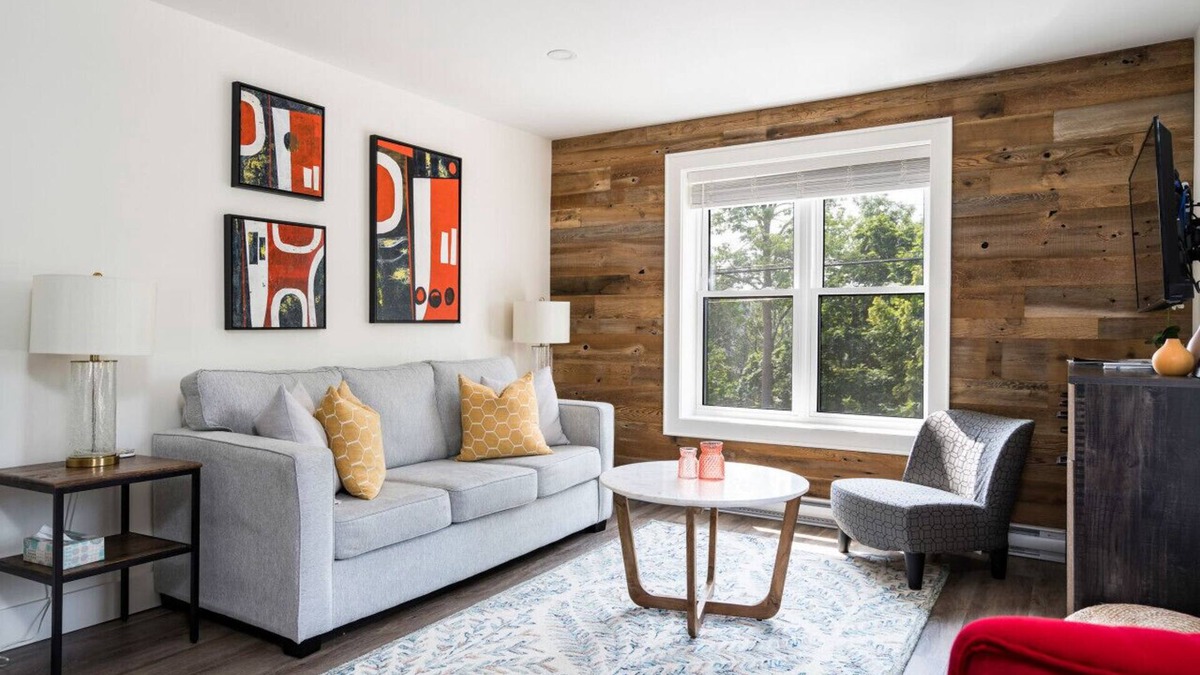 Meaford Apartment | "Ski" at Hills Meaford | 2BD Suite + Bunk Beds