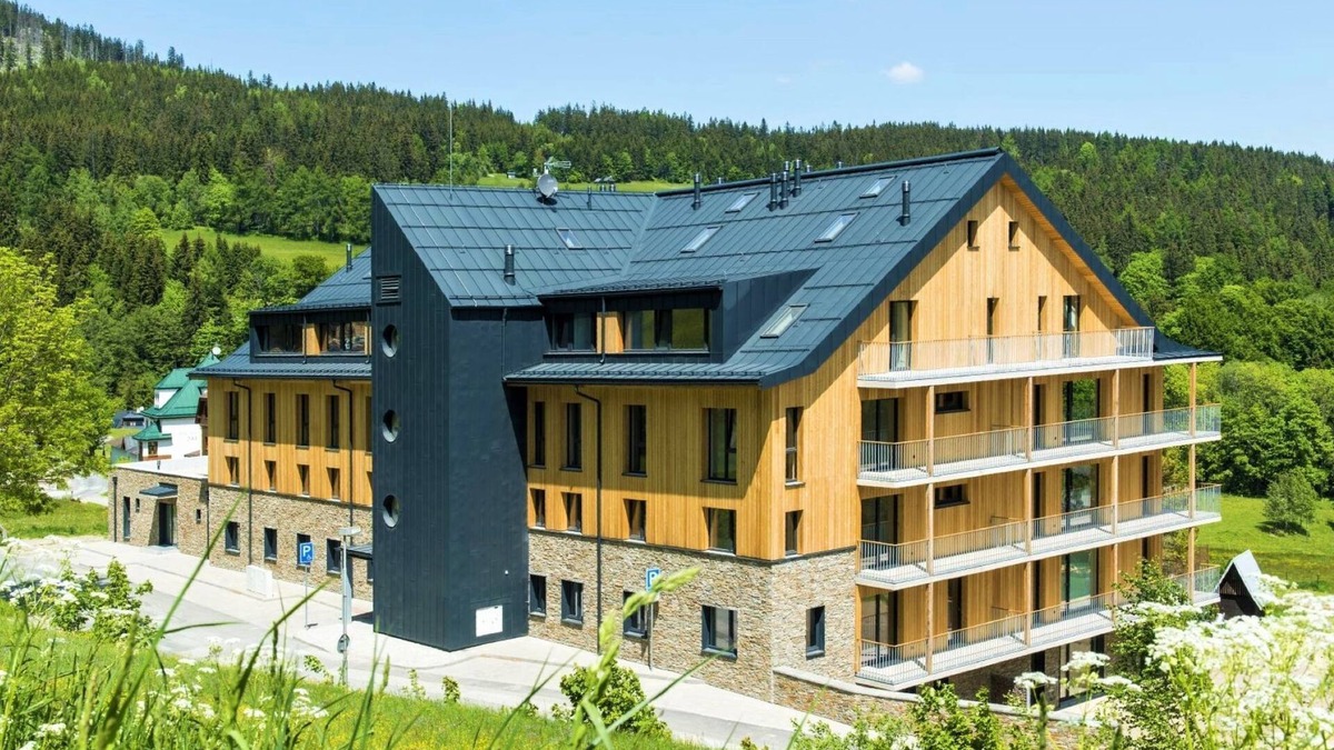 Janske Lazne Apartment | Ski&Bike Siréna 4+2 by Interhome