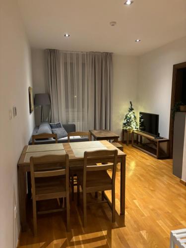 Kopaonik Apartment | SKI GONDOLA & FREE PARKING apartment
