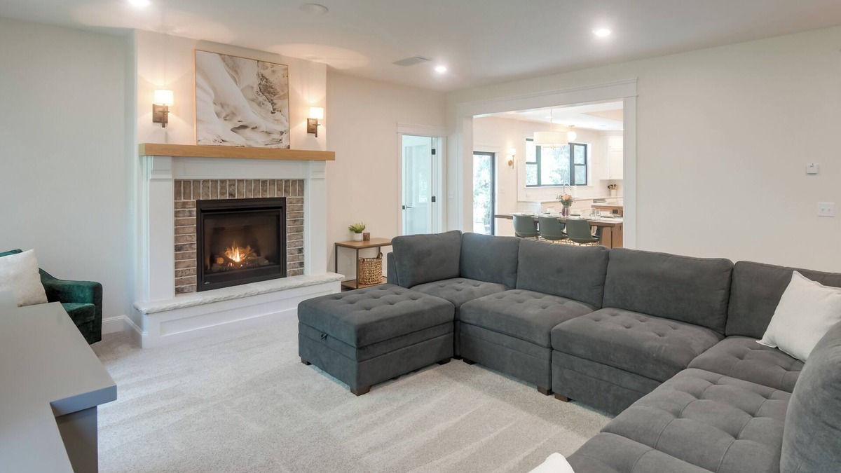 Rigby House | Ski & Hike in Kelly Canyon: Rigby Group Getaway