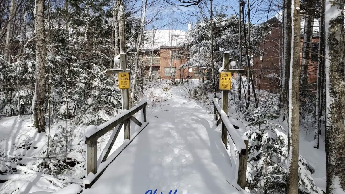 Central Vermont- Killington Condo | Ski home to a renovated cozy 1br condo w/fireplace & hot tub at Trail Creek!