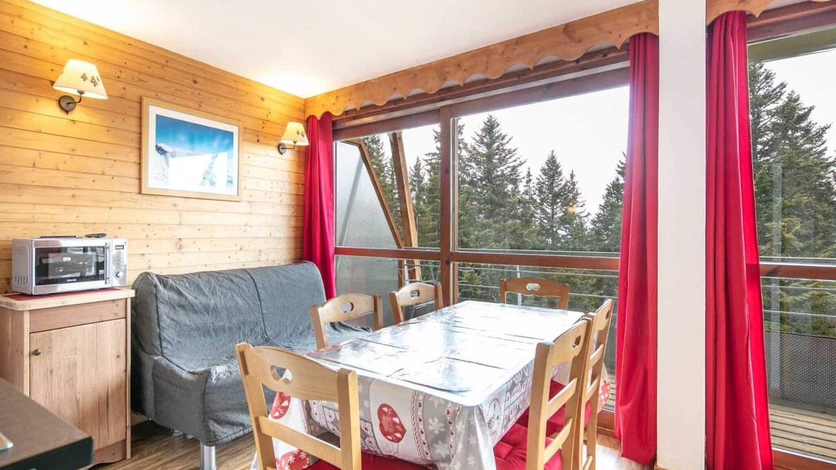 Chamrousse Apartment | Ski-In Apartment in Chamrousse