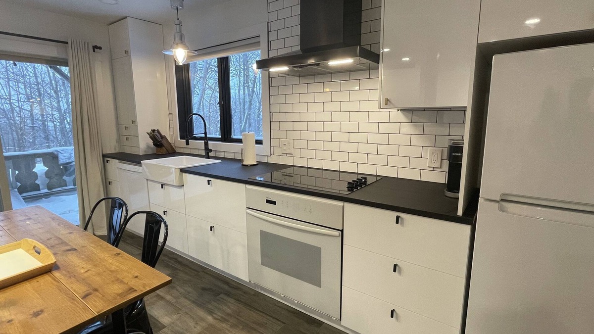 Pine River Pond Condo | Ski in/out Condo Modern Mountain Top at Snowriver Resort