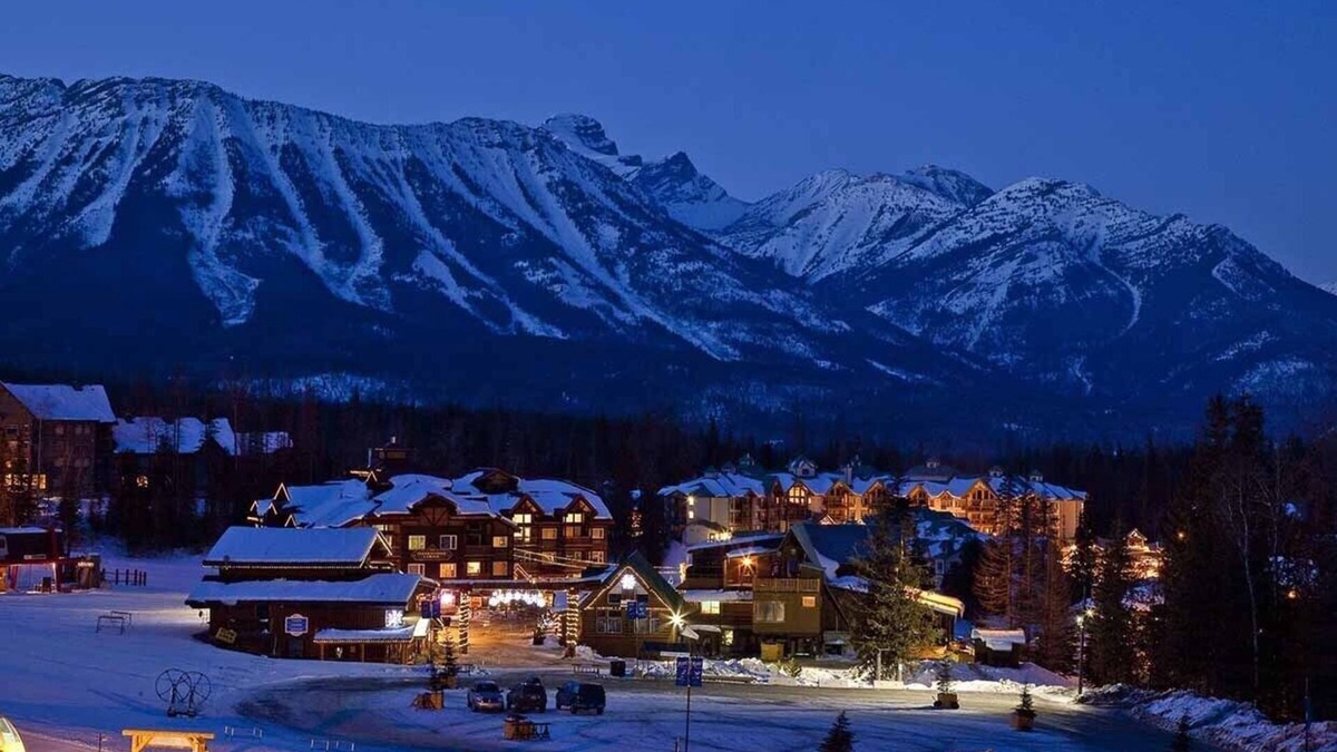 East Kootenay Condo | Ski In/Out Spectacular One Bedroom Condo Views Newly Reno’d