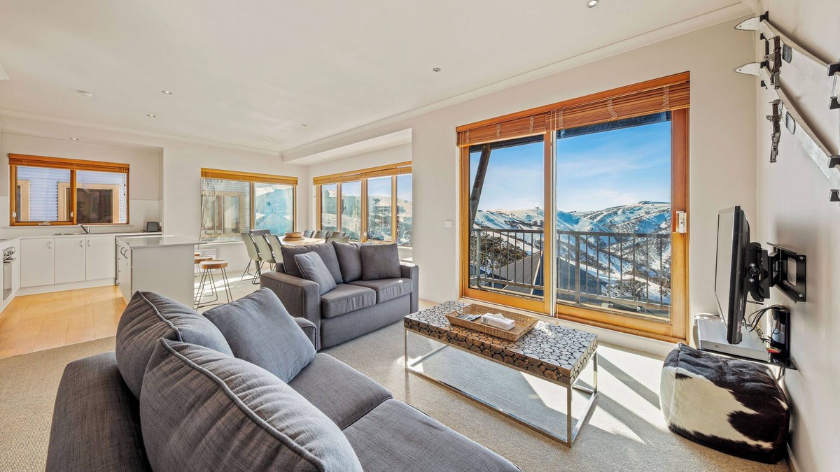Hotham Heights Apartment | Ski in-Ski out Penthouse Apt with Undercover Parking