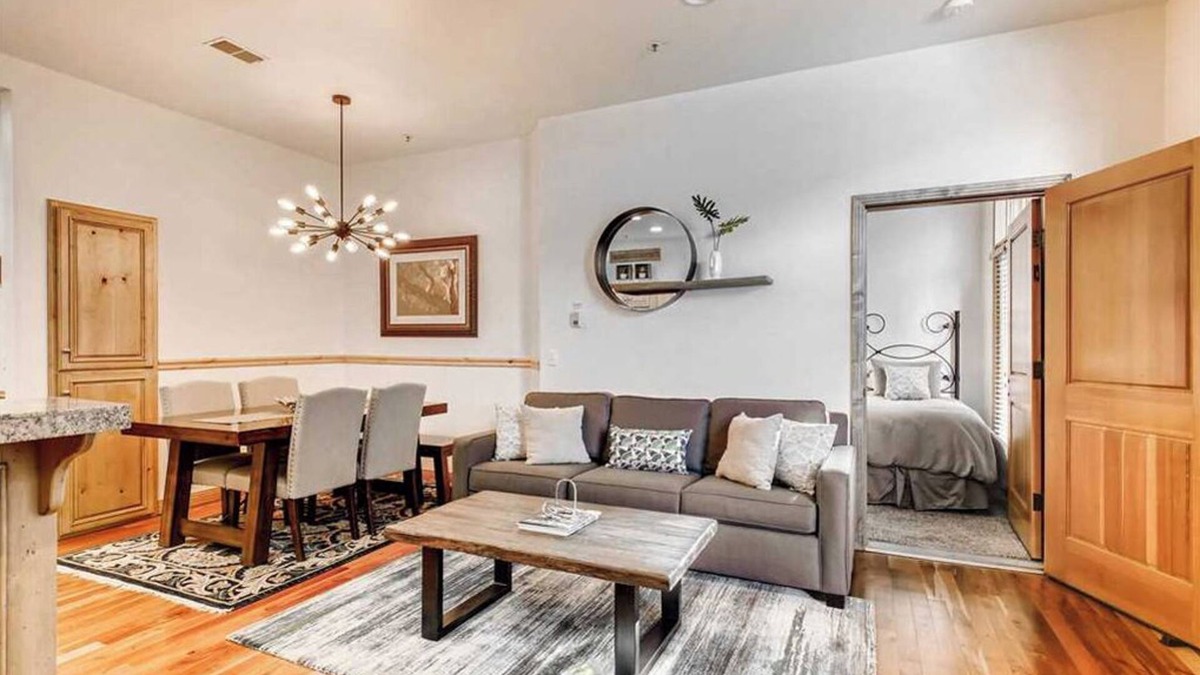 Downtown Park City Condo | Ski-in/Ski-out Condo next to the Town Lift