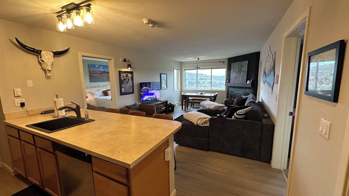 Granby Condo | Ski In Ski Out Newley Updated2 Bed 2Bath&LoveSac Sleeper!Walk To Lift!🔥reviews!