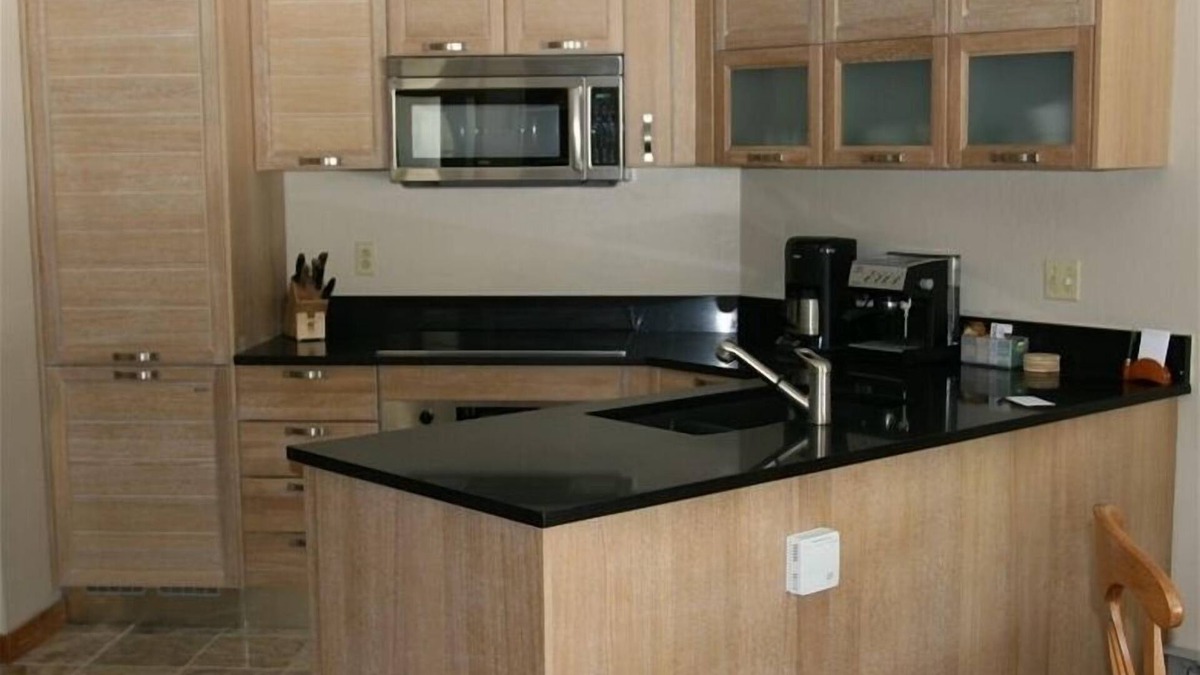 Winter Park House | Ski-in Ski-Out One Bedroom Condo at the Iron Horse