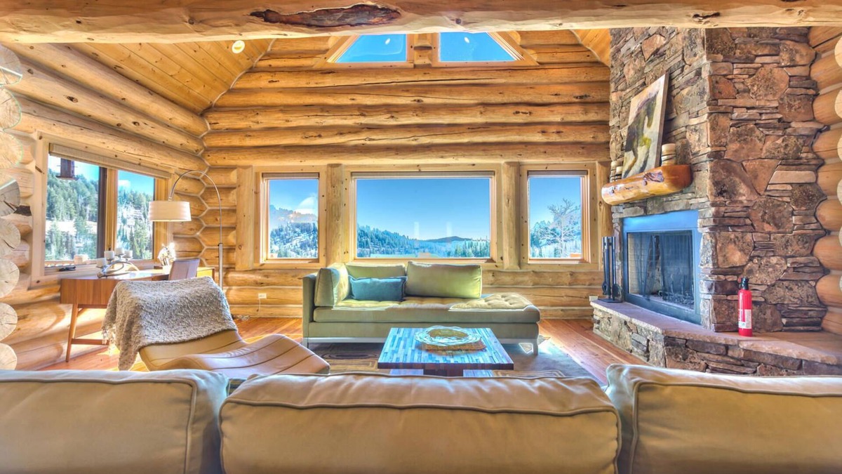 Powder Mountain Ski Chalet | Ski in/Ski Out Powder Chalet - Best Location on Powder Mountain