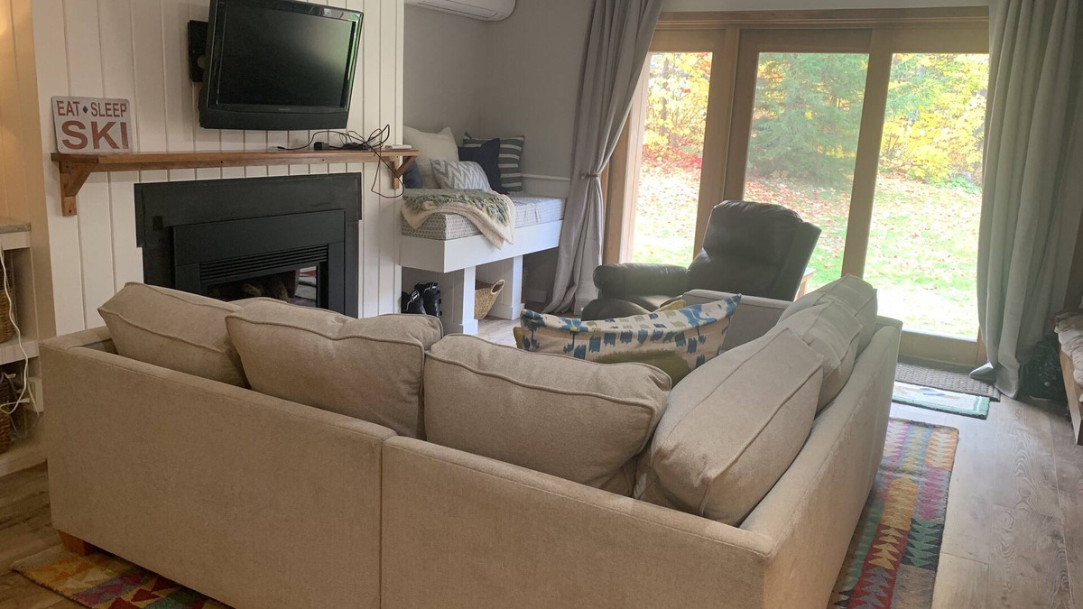Carrabassett Valley Apartment | Ski in/ski out