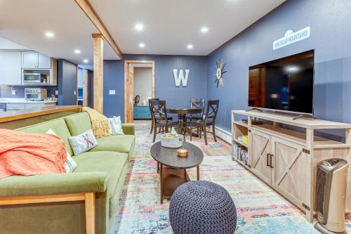Upson Apartment | Ski-InandSki-Out Condo in Upson - Walk to Lake