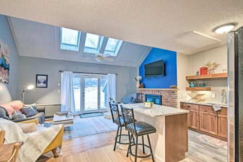 Plymouth Apartment | Ski-InandSki-Out Tenney Mountain Condo with Fireplace!