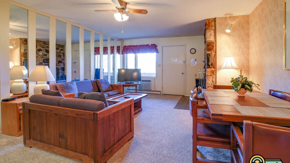 Mount Jackson Condo | Ski/MTB/Golf Condo (#115) - Slope side | Ski slope & Resort views | Walk-in access!