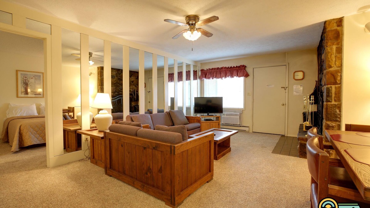 Mount Jackson Condo | Ski/MTB/Golf Condo (#124) - Slope side | Wonderful mountain & golf course views!
