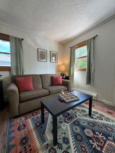 Bessemer House | Skiing in Style at Powderhorn Mountain