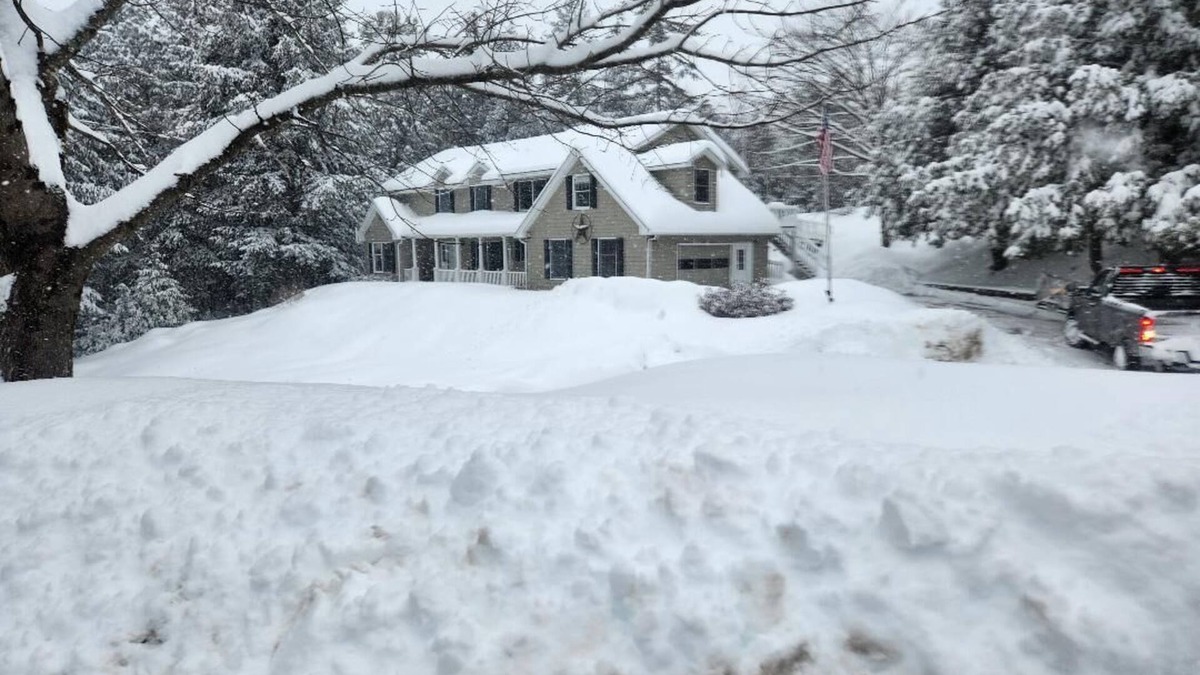 Rumford House | Skiing, snowshoeing, snowmobile/ATV trails, hunting, hiking and kayaking