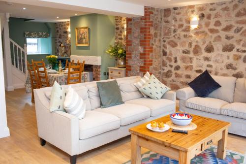 St Ishmaels House | Skokholm Cottage Sandy Haven