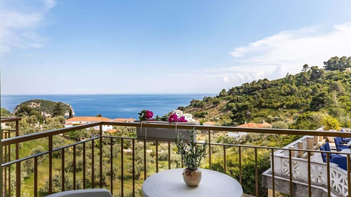 Stafylos Hotel | Skopelos Seaview Suite - Hebe Summer Nest