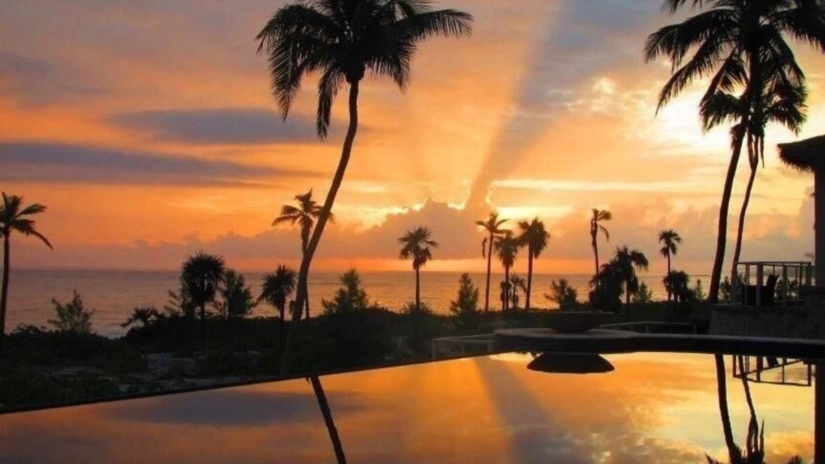 Governor's Harbour Villa | Sky Beach Club Villa Waterfall 1 4 Bedroom Villa
