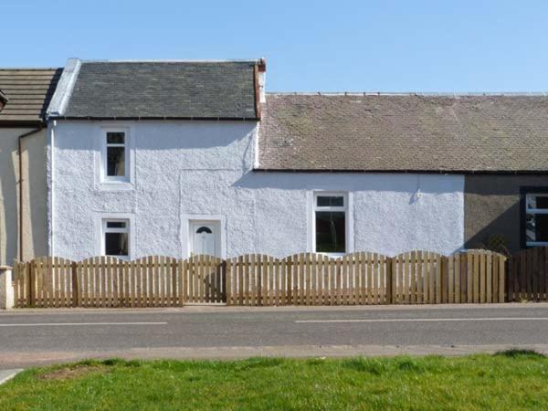 Lanark House | Sky Blue Cottage