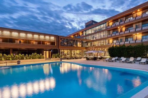 Paulestii Noi Hotel | Sky Blue Hotel & Spa