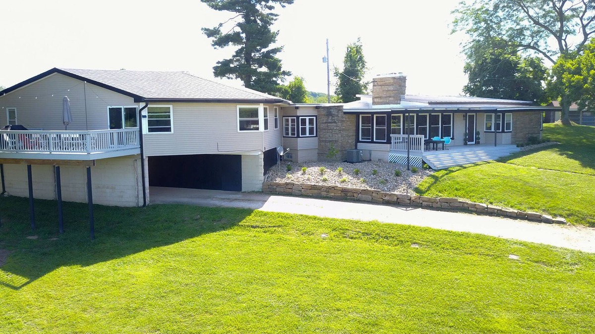 Nashport House | Sky Hi at Buckeye Lake