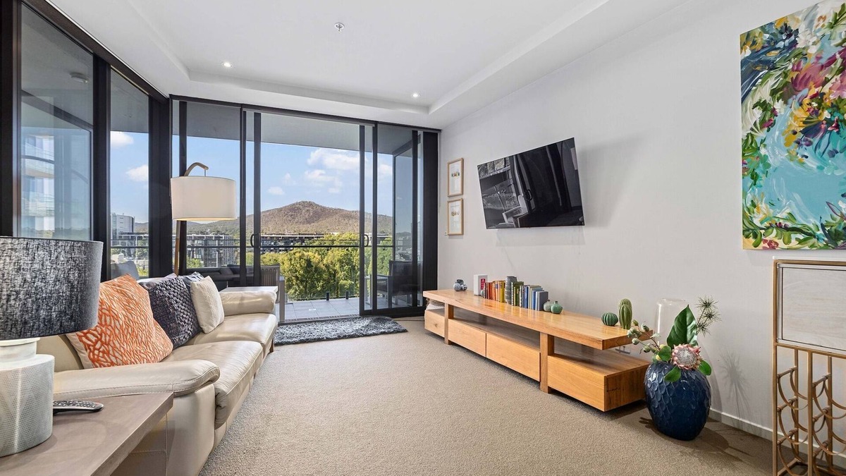City East Apartment | Sky High Views in the Heart of Canberra