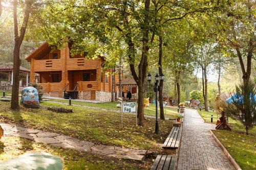 Moldova Hotel | Sky Land Camping & Resort
