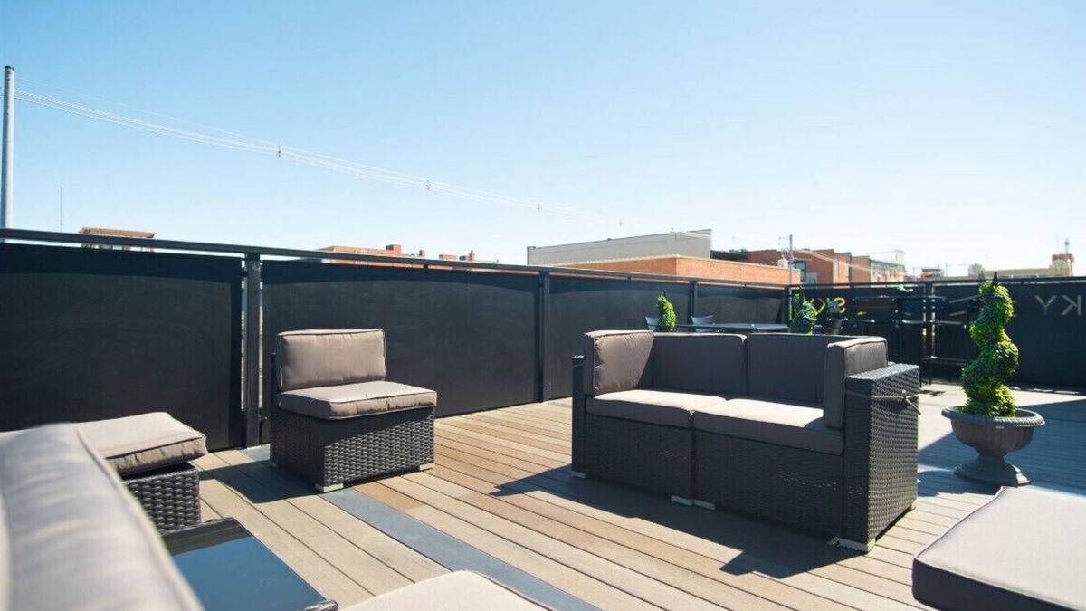 Hastings House | Sky Lofts & Bar offers five sleeping rooms that are adjacent to a public bar