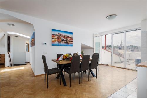 Nove Mesto Apartment | Sky Luxury Penthouse
