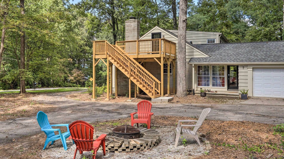 Jonesboro Apartment | 'Sky Terrace' Modern Apartment in Jonesboro!