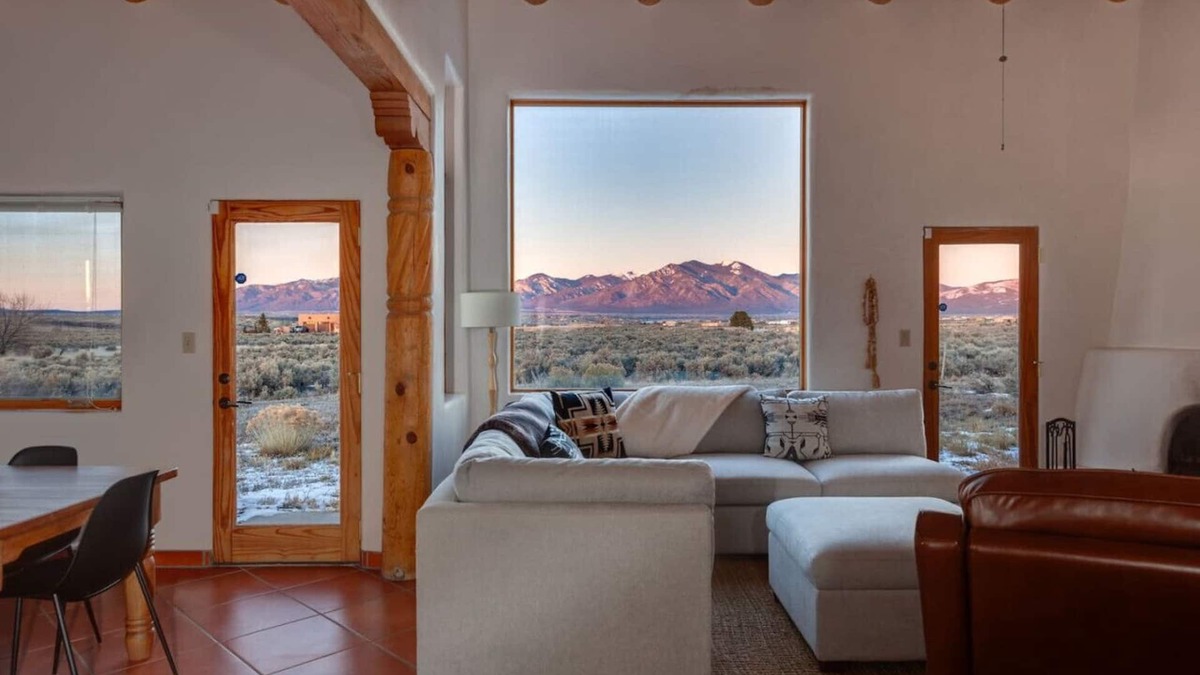 Ranchos De Taos House | Skydancer - Desert Dream - 3 Bed - 1 Great Room - 2 Bath