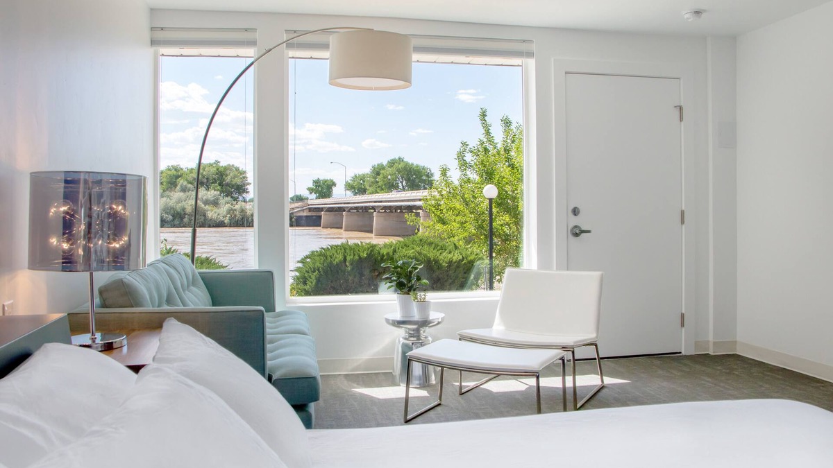 Green River House | Skyfall Guestrooms