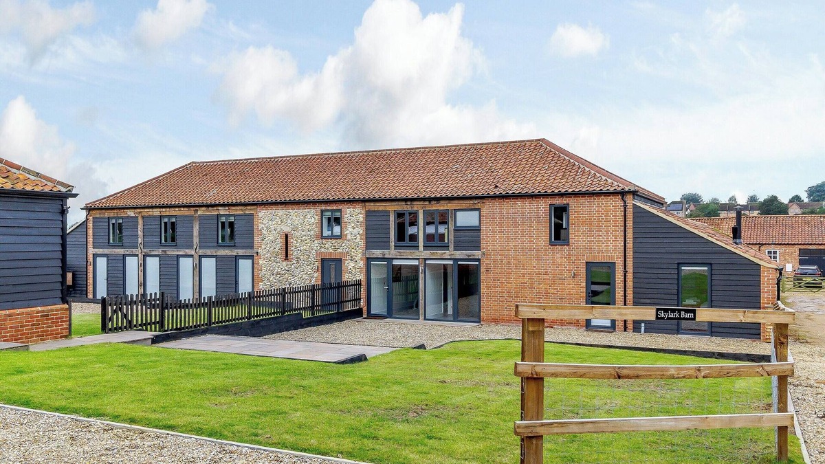 Swaffham Cottage | Skylark Barn-UK31354